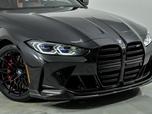 Used 2021 BMW M4 Coupe w/ M Carbon Exterior Package RWD image 3