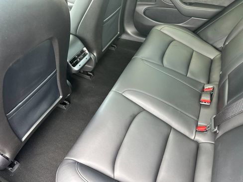 Used 2018 Tesla Model 3 Long Range image 12