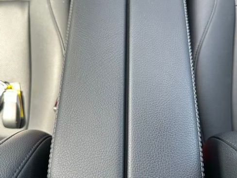 Certified 2022 Mercedes-Benz GLB 250 4MATIC image 36