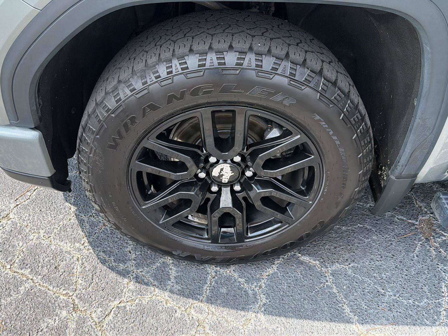 Used 2023 GMC Sierra 1500 Pro w/ Graphite Edition AWD/4WD image 35
