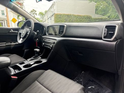 Used 2022 Kia Sportage LX AWD/4WD image 33