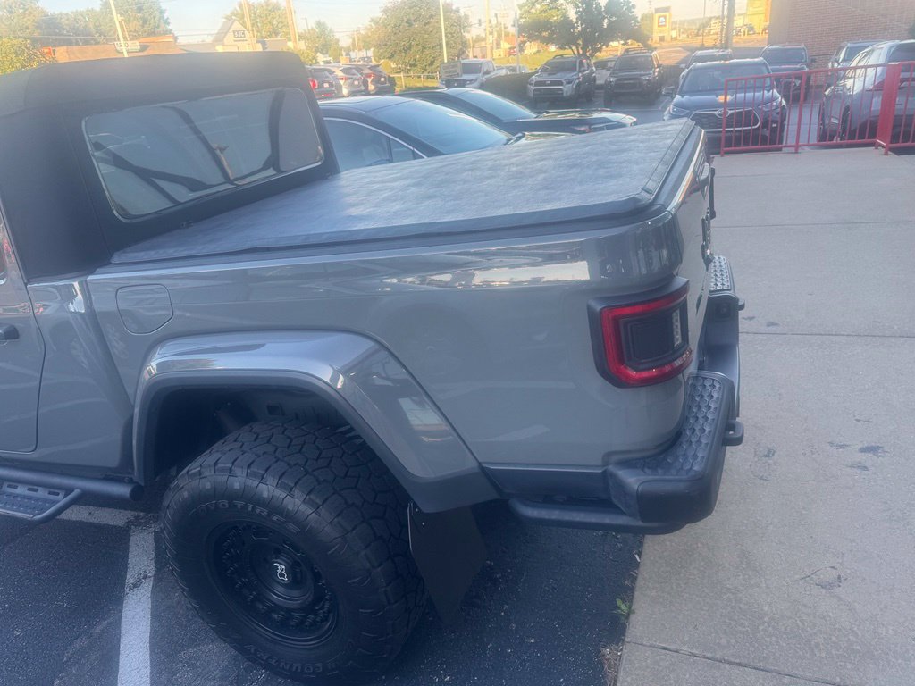 Used 2021 Jeep Gladiator Sport AWD/4WD image 9