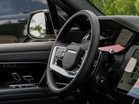 New 2026 Land Rover Range Rover SE AWD/4WD image 18