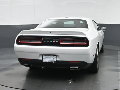 Used 2019 Dodge Challenger GT w/ Plus Package RWD image 6