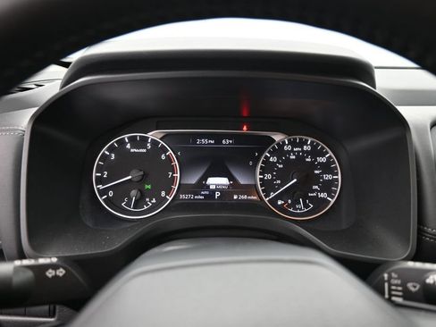 Used 2025 Nissan Rogue SV AWD/4WD image 33