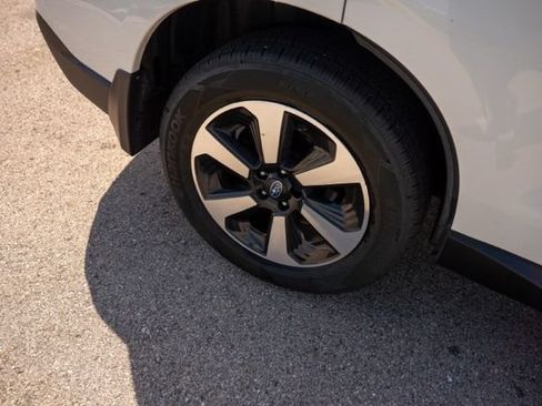 Used 2018 Subaru Forester 2.5i w/ Protection Package #1 AWD/4WD image 9