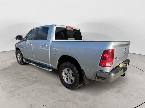 Used 2011 RAM 1500 Classic SLT image 3