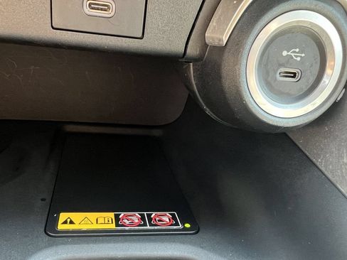 Certified 2024 Toyota Grand Highlander FWD image 17