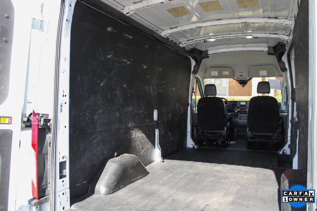 Used 2023 Ford Transit 250 Medium Roof AWD w/ Load Area Protection Package image 9