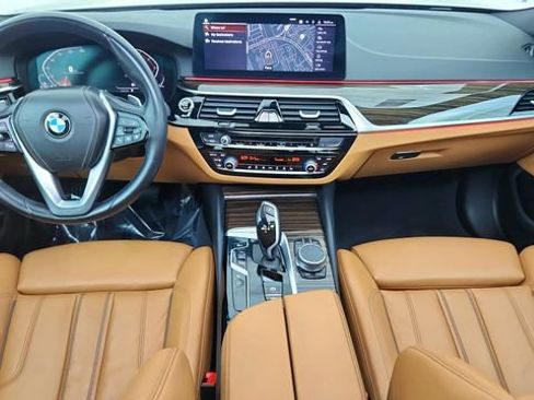 Used 2021 BMW 530i w/ Convenience Package image 85