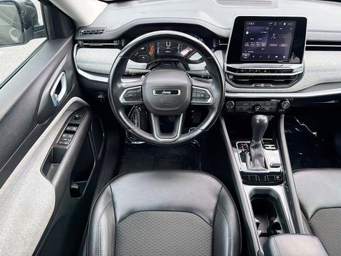 Used 2022 Jeep Compass Latitude w/ Convenience Group image 16