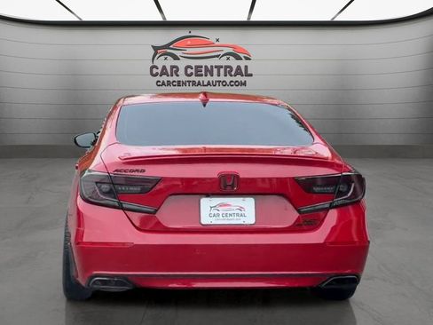 Used 2018 Honda Accord Sport image 4