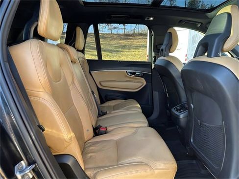 Used 2021 Volvo XC90 T6 Inscription image 23
