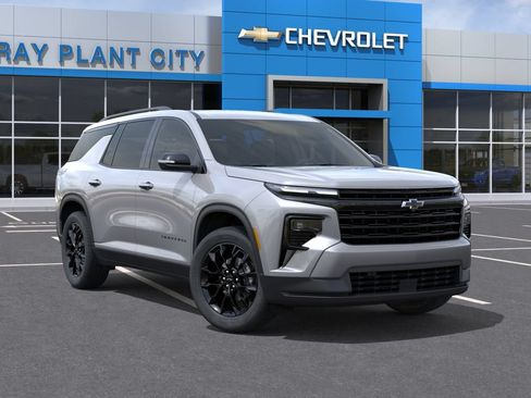 New 2026 Chevrolet Traverse LT w/ Midnight/Sport Edition FWD image 7