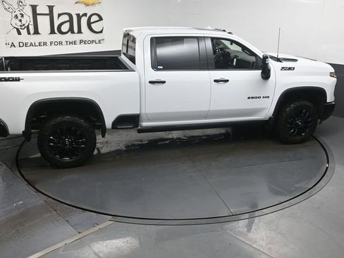 New 2026 Chevrolet Silverado 2500 LTZ w/ LTZ Plus Package AWD/4WD image 17
