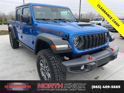 New 2026 Jeep Gladiator Mojave w/ Technology Group AWD/4WD image 30