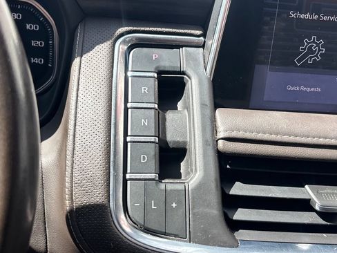 Used 2021 GMC Yukon SLT w/ SLT Luxury Plus Package image 13