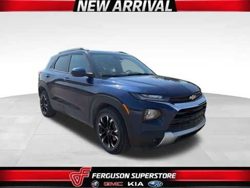 Used 2023 Chevrolet TrailBlazer LT FWD image 1