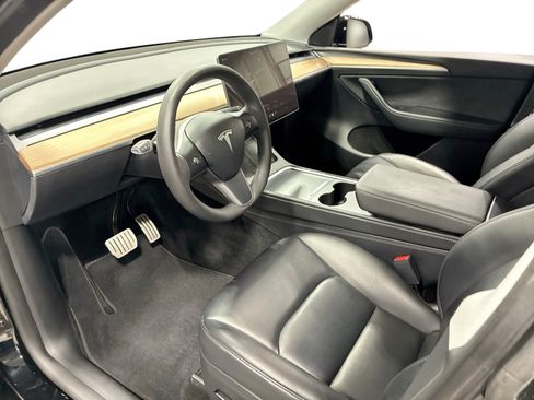 Certified 2023 Tesla Model Y Performance AWD/4WD image 9