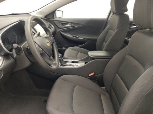 Used 2025 Chevrolet Malibu LT FWD image 17