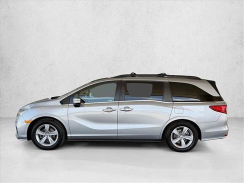 Used 2018 Honda Odyssey EX image 2
