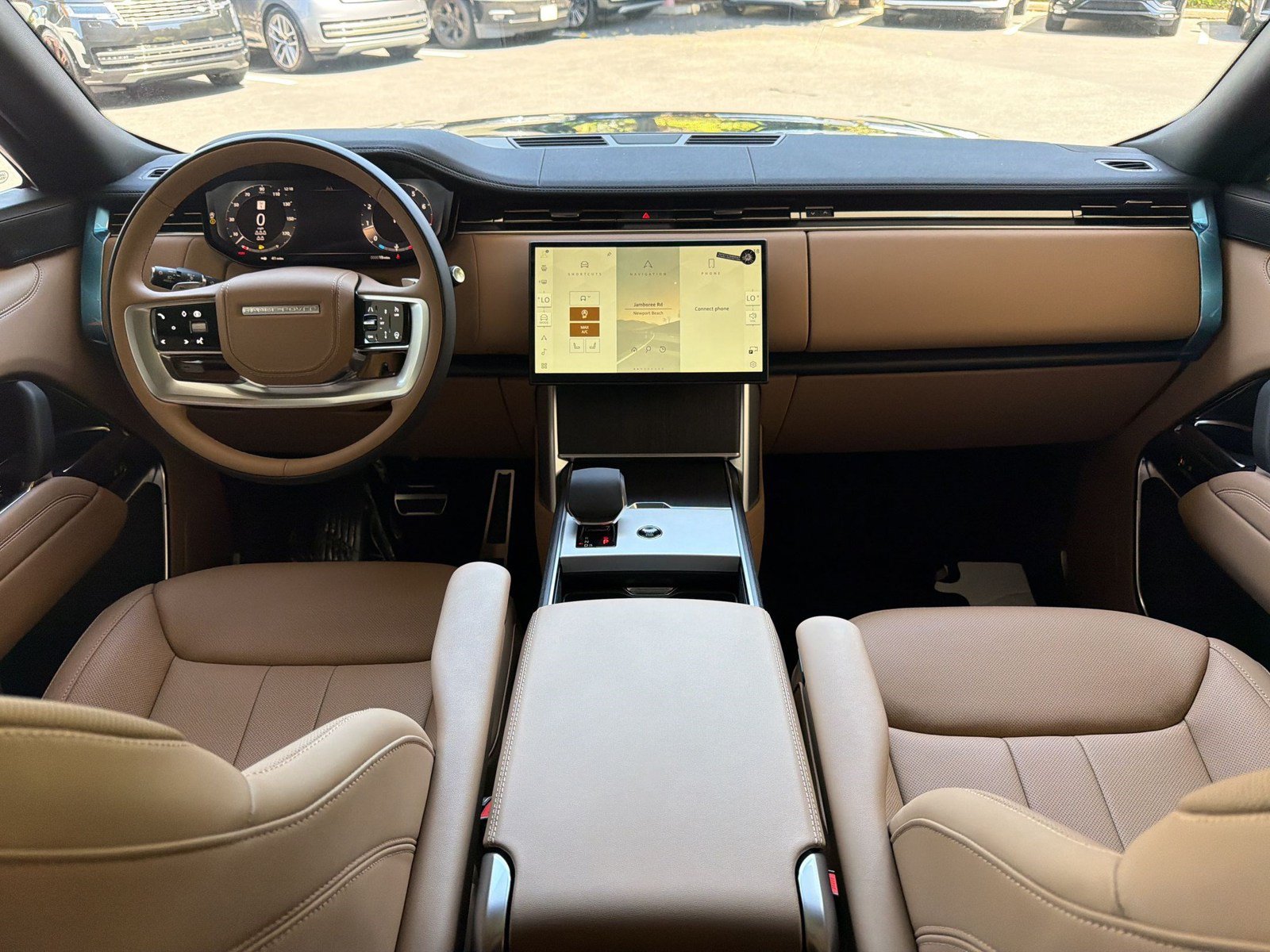 New 2026 Land Rover Range Rover Long Wheelbase SE AWD/4WD image 15