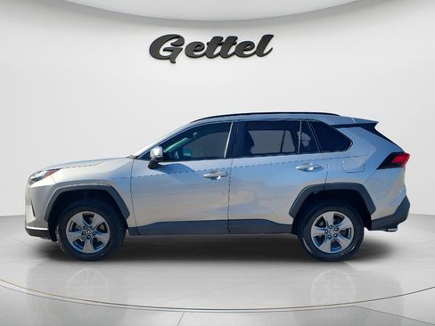 Certified 2022 Toyota RAV4 XLE w/ Convenience Package FWD image 8