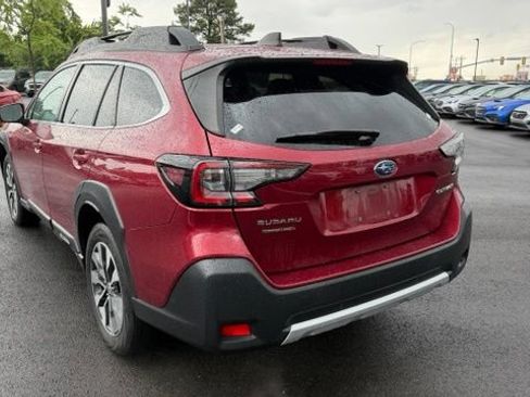 Used 2024 Subaru Outback Limited AWD/4WD image 4