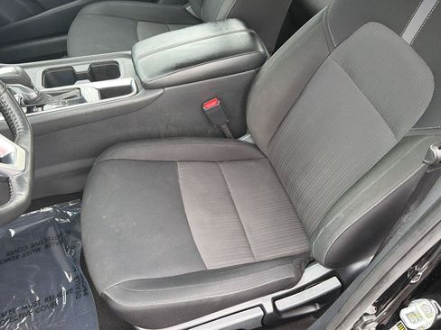 Used 2025 Nissan Sentra SV w/ All-Weather Package FWD image 30