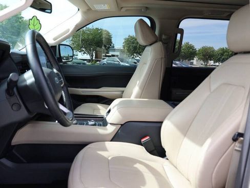 Used 2022 Ford Expedition Max Limited AWD/4WD image 13