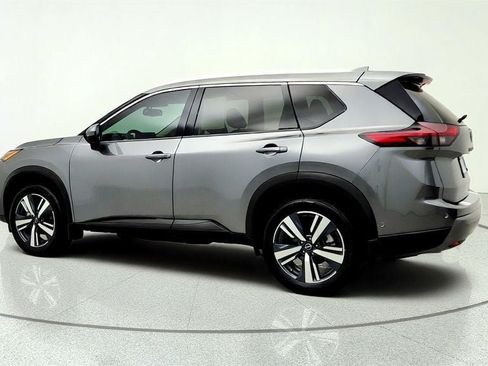 Used 2024 Nissan Rogue SL w/ SL Premium Package FWD image 7