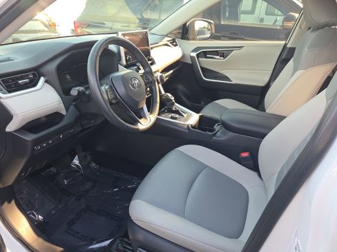 Used 2023 Toyota RAV4 XLE Premium AWD/4WD image 3