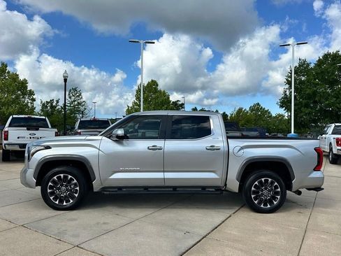 Used 2024 Toyota Tundra Limited AWD/4WD image 26