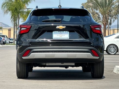 New 2026 Chevrolet Trax LT FWD image 5