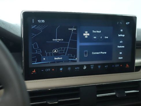 Certified 2024 Lincoln Corsair AWD w/ Equipment Group 101A image 23