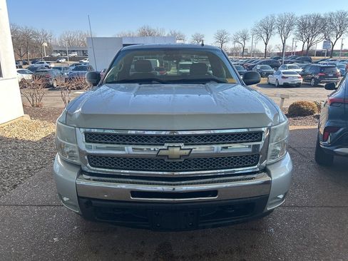 Used 2011 Chevrolet Silverado 1500 LT w/ Interior Plus Package image 2
