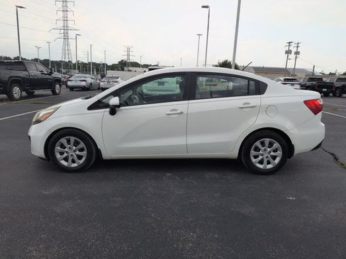 Used 2014 Kia Rio LX FWD image 3