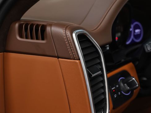 Certified 2023 Porsche Cayenne GTS image 41