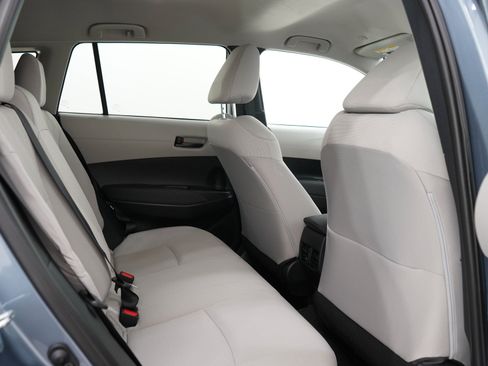 Used 2024 Toyota Corolla Cross LE AWD/4WD image 13
