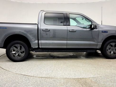 Used 2023 Ford F150 Lightning Lariat image 4