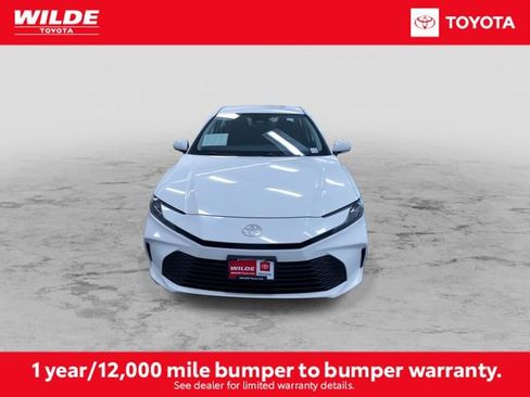 Used 2025 Toyota Camry LE image 4