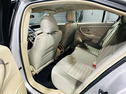 Used 2017 Ford Taurus SE FWD image 26