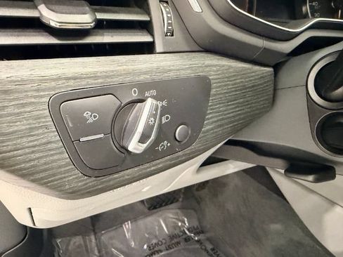 Used 2018 Audi A4 2.0T Ultra Premium w/ Convenience Package FWD image 30