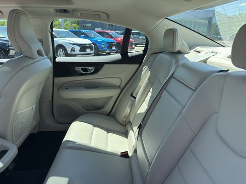 Used 2022 Volvo S60 B5 Inscription FWD image 34