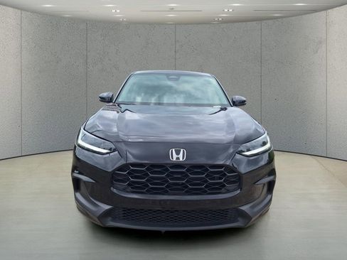 Used 2025 Honda HR-V LX image 8