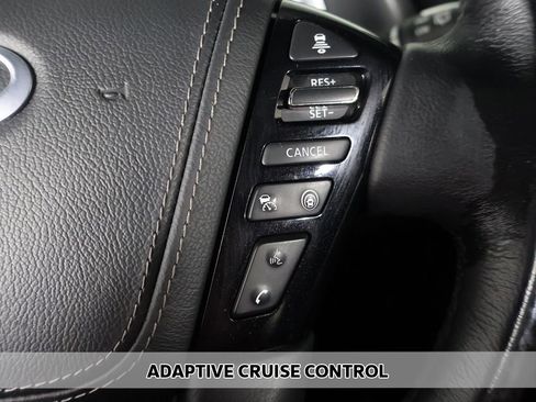 Used 2024 INFINITI QX80 Sensory AWD/4WD image 6