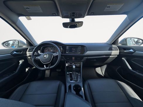 Used 2021 Volkswagen Jetta SE FWD image 11