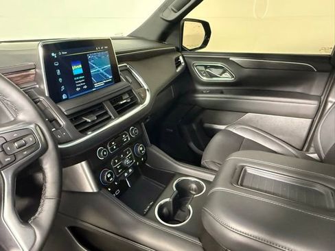 Used 2023 Chevrolet Tahoe Z71 w/ Luxury Package image 25