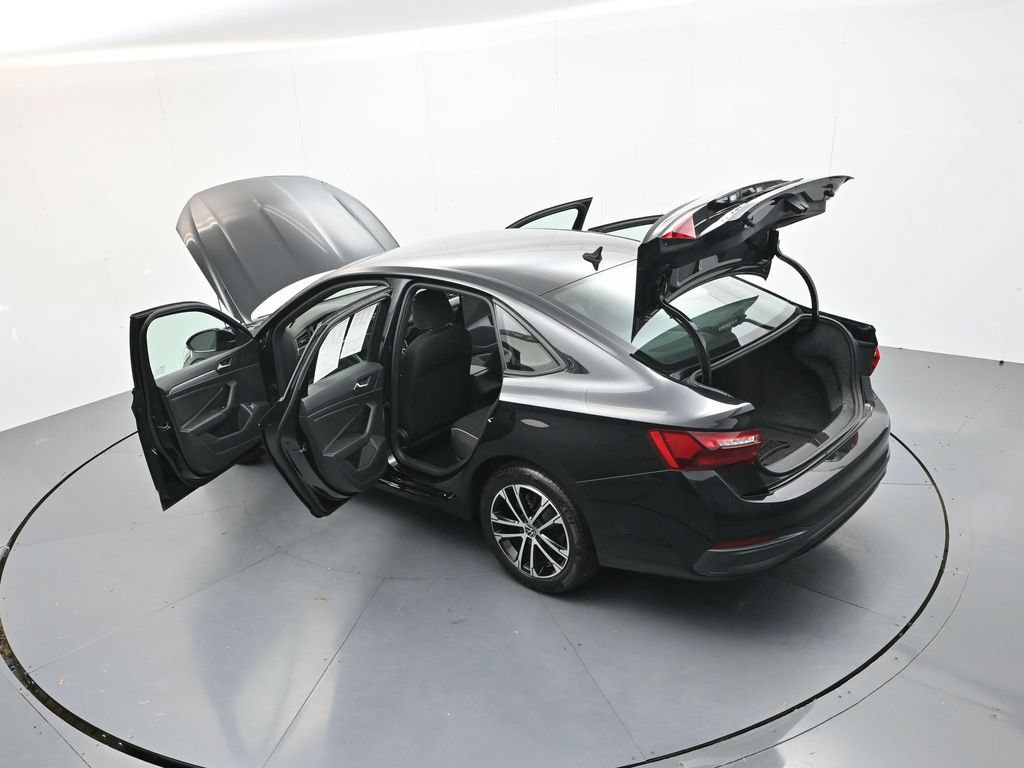 Used 2024 Volkswagen Jetta Sport FWD image 35