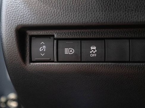 Certified 2024 Toyota Venza LE AWD/4WD image 22